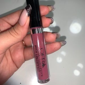 Cute ofra liquid lipstick (NEVER USED) ♡